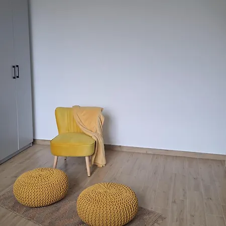 Yellow Moon Hills Divcibare