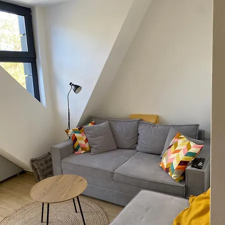 Yellow Moon Hills Apartamento