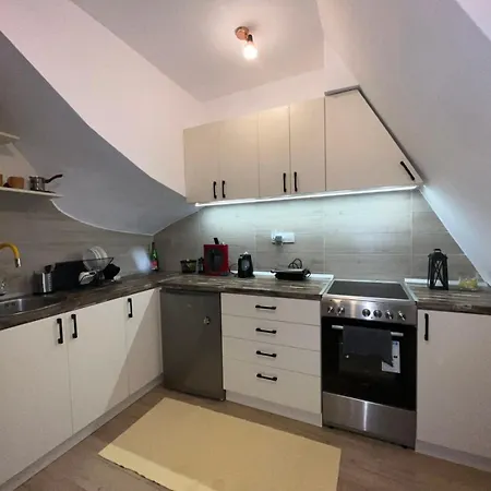 Yellow Moon Hills Apartamento Divčibare