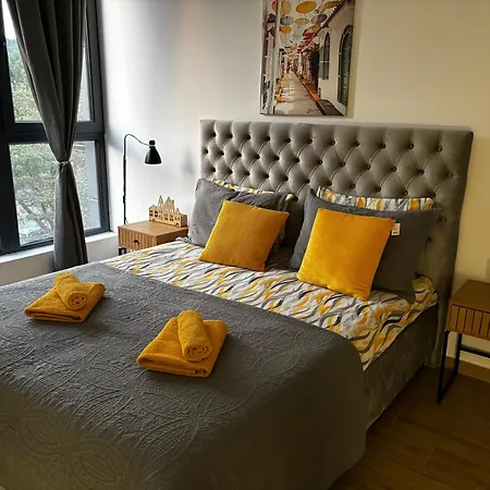 Yellow Moon Hills * Divčibare