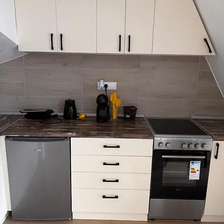 Yellow Moon Hills Διαμέρισμα