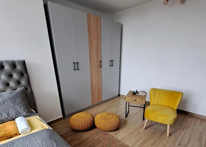 Yellow Moon Hills Divčibare